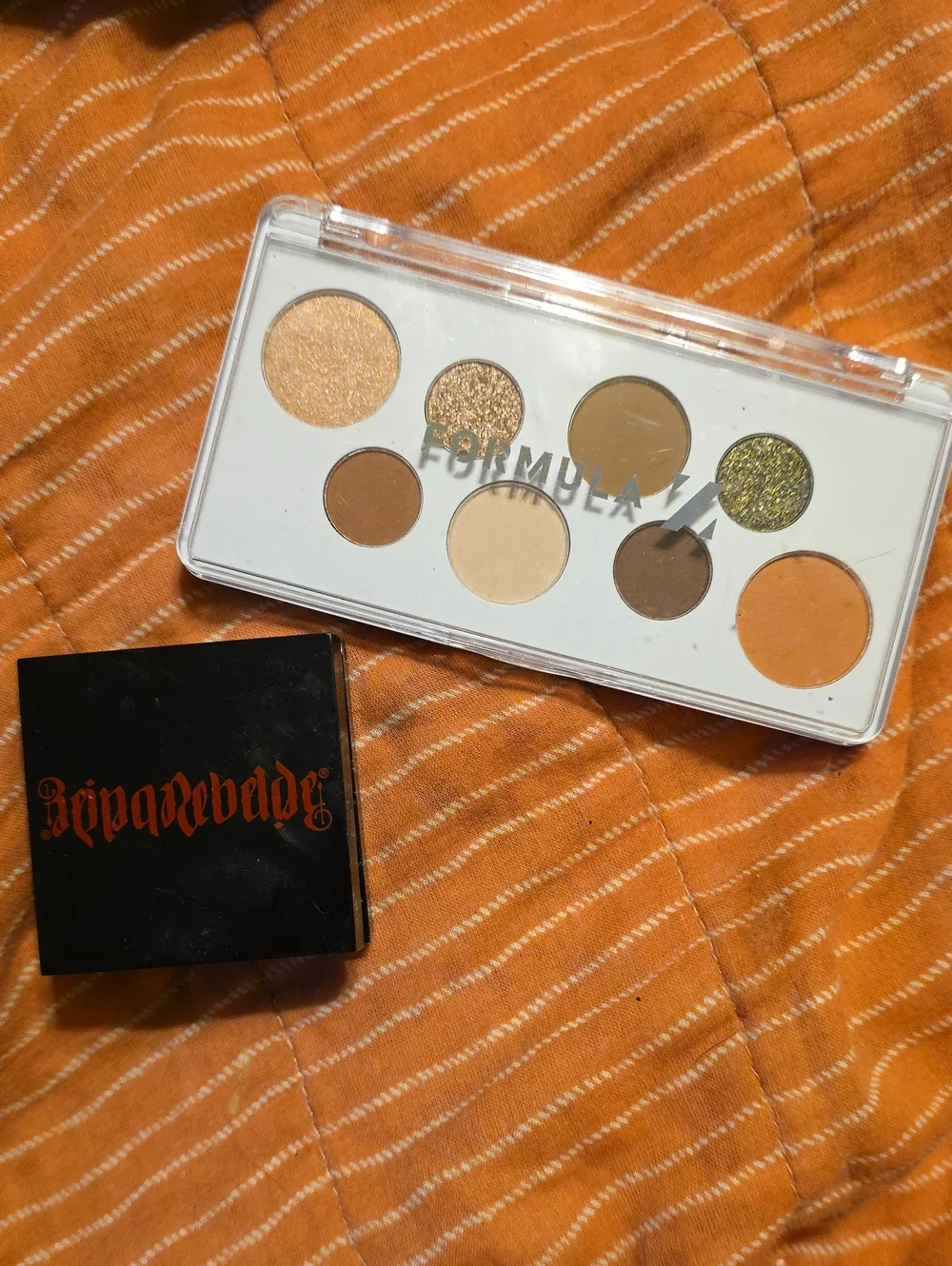 Neutral & Warm Eyeshadow Palette in Bronze